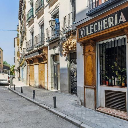 Limehome Madrid Calle De La Paloma Bagian luar foto