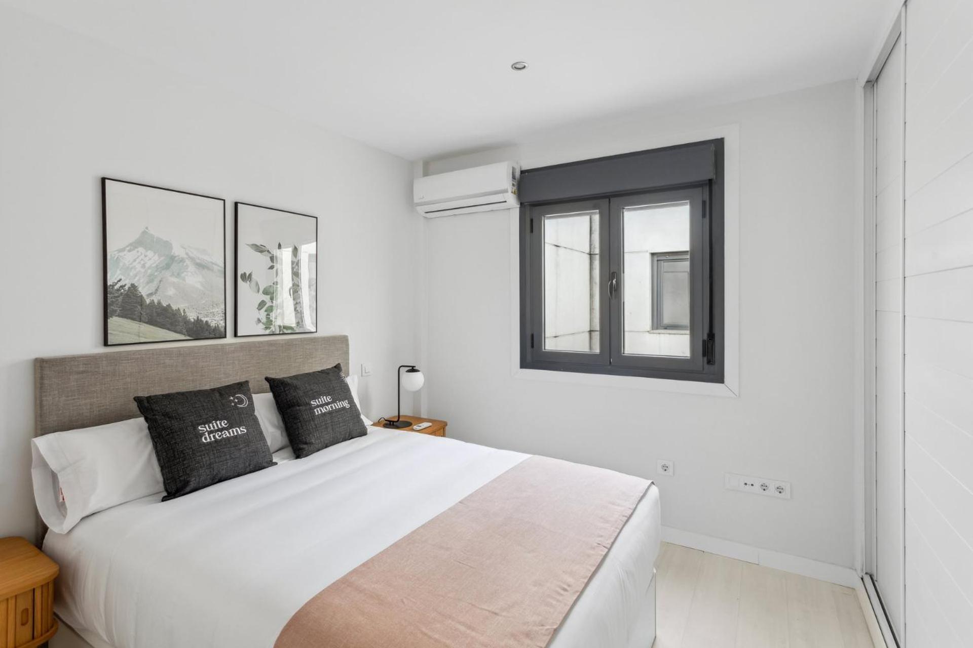 Limehome Madrid Calle De La Paloma Bagian luar foto
